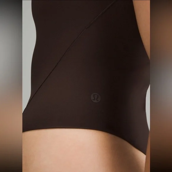 LULULEMON NULU MOCK-SLEEVELESS BODYSUIT NWT SIZE MEDIUM BROWN COLOR - Picture 4 of 5